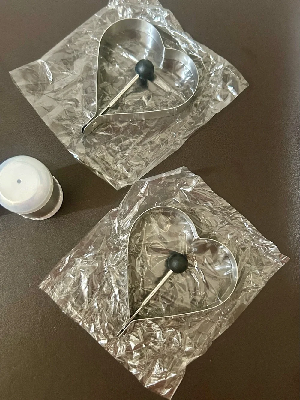 Stainless Steel Fried Egg/Pancake Mold with Salt & Pepper Shakers